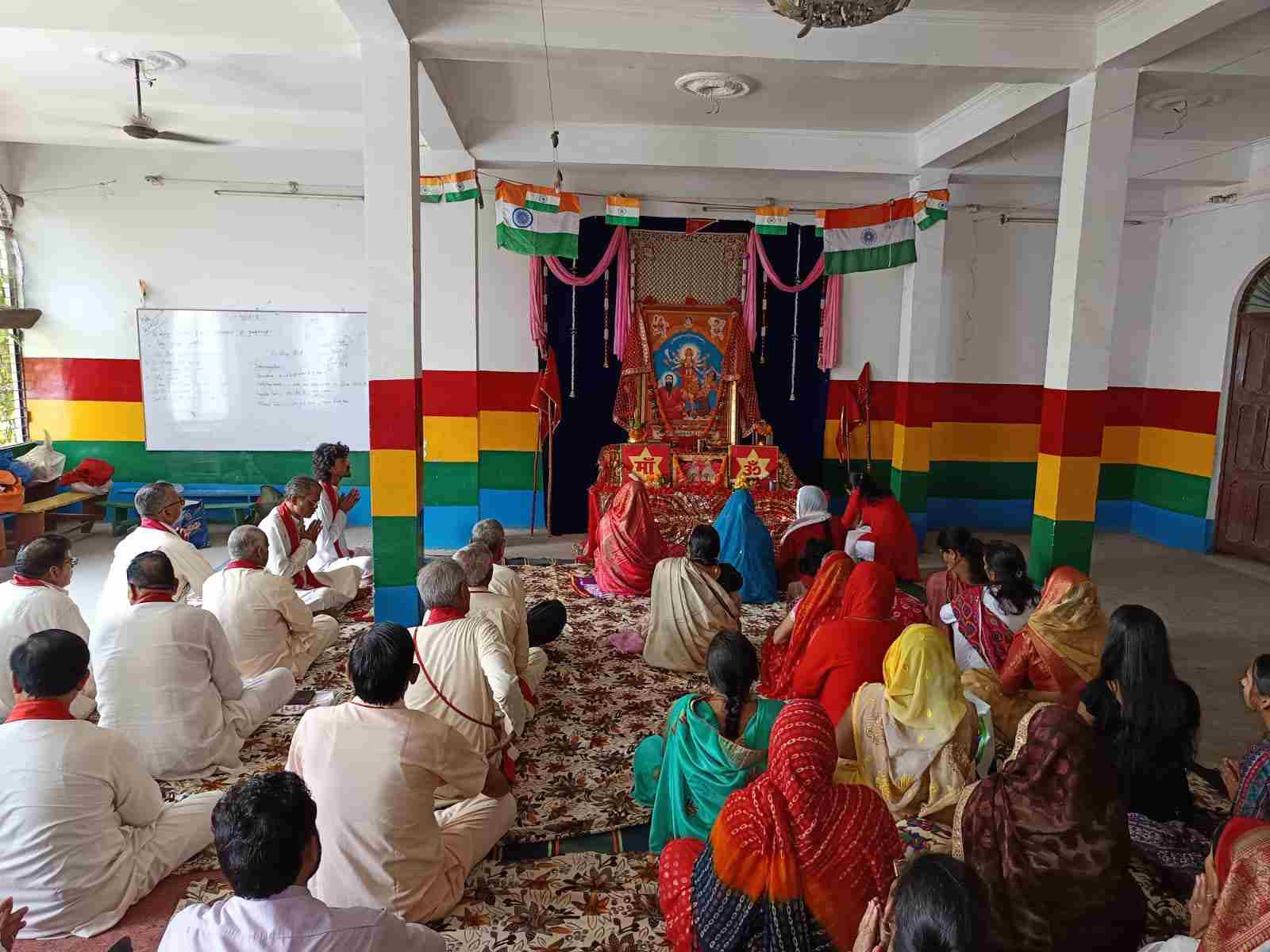 नशा और मांसाहार एवं चरित्रवान जीने का लिया संकल्प